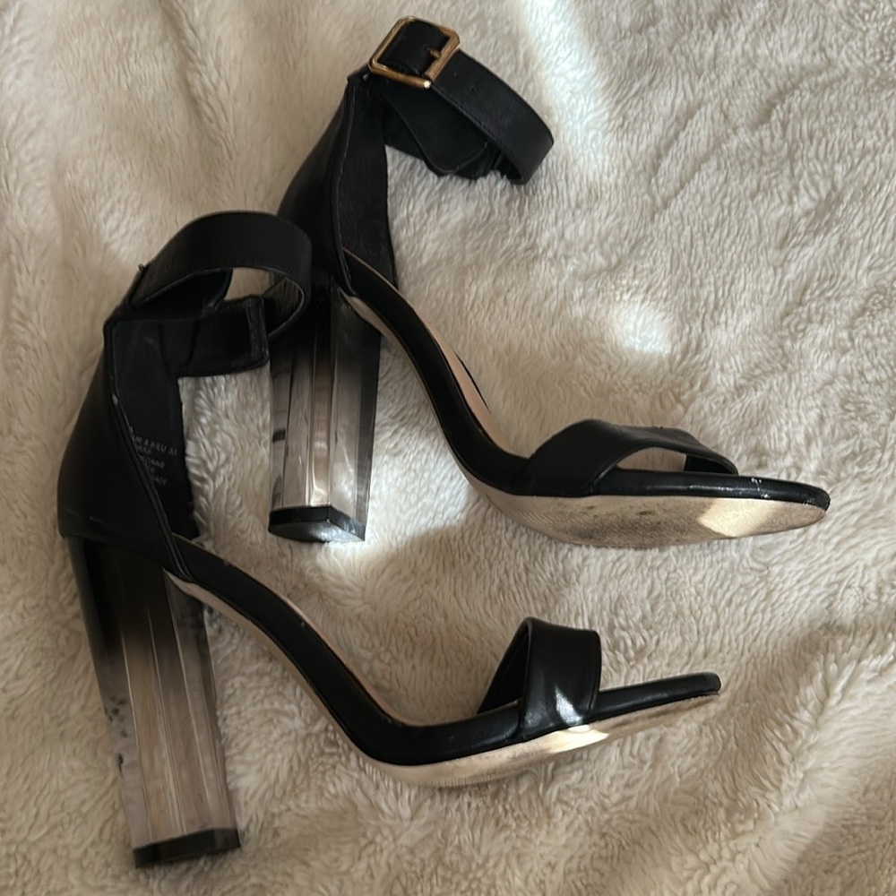 Shoedazzle GLAZE Clear Heel Black Heels. Size 7.5